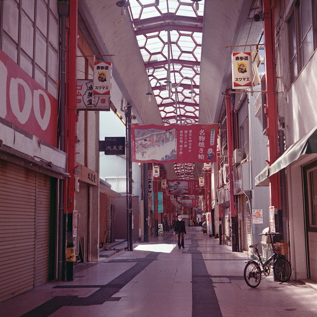 表参道スワマエ商店街