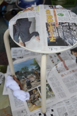新聞紙でマスキング