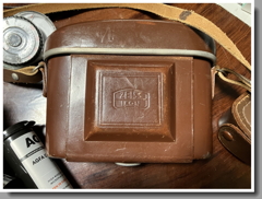 茶色の靴クリームで…