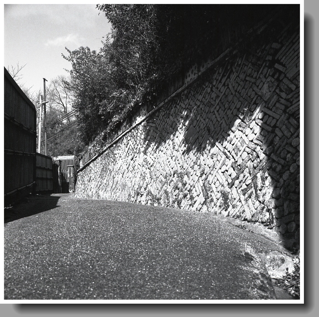 『窯垣の小径』