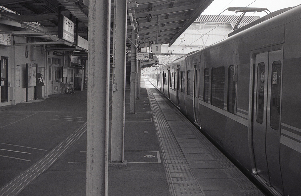 瑞浪駅名古屋方面ホーム