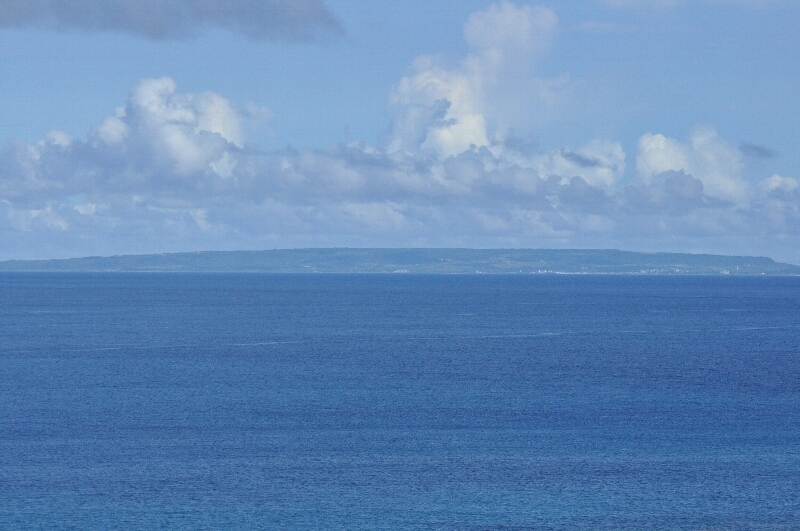 海と島