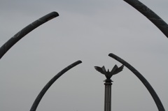 An art object standsⅡ