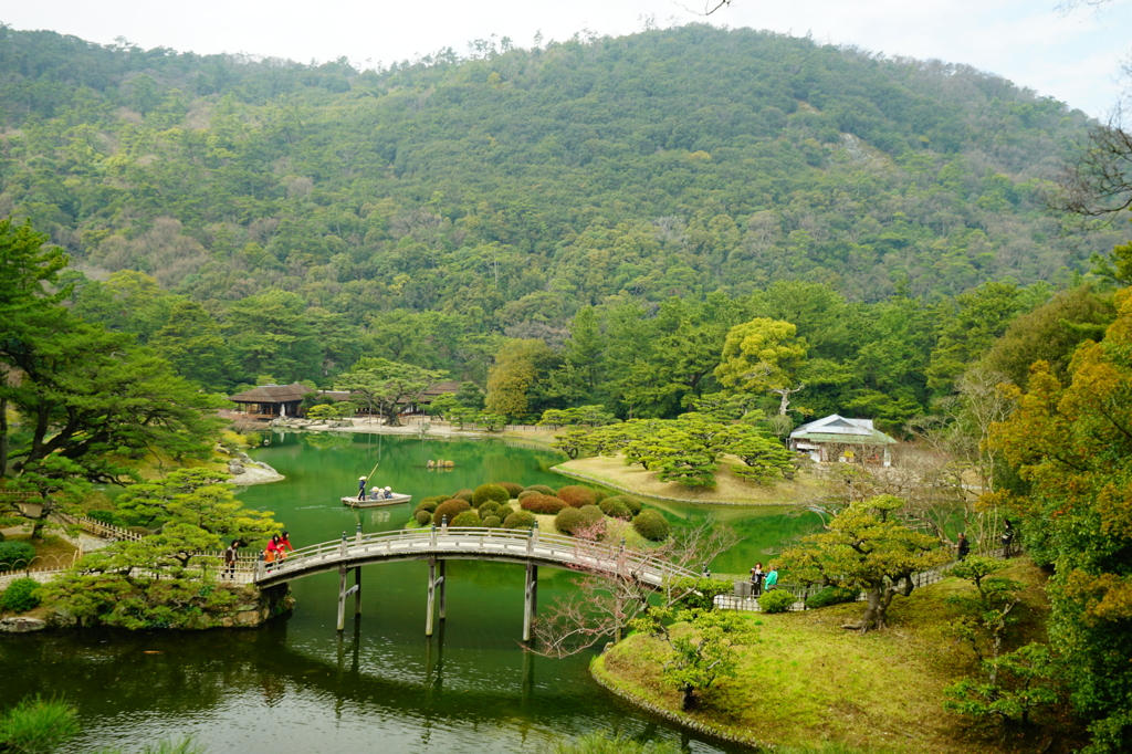 くりばやし・・・なに？栗林(りつりん)公園ですって?! 