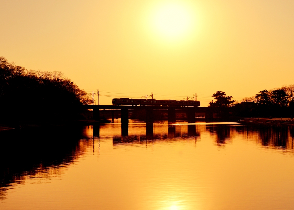 初めてのフルサイズデジタル 　夕焼け鉄橋