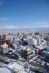 富山市役所より立山連峰