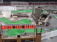 WATER TAXI BEACH