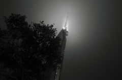 霧と塔