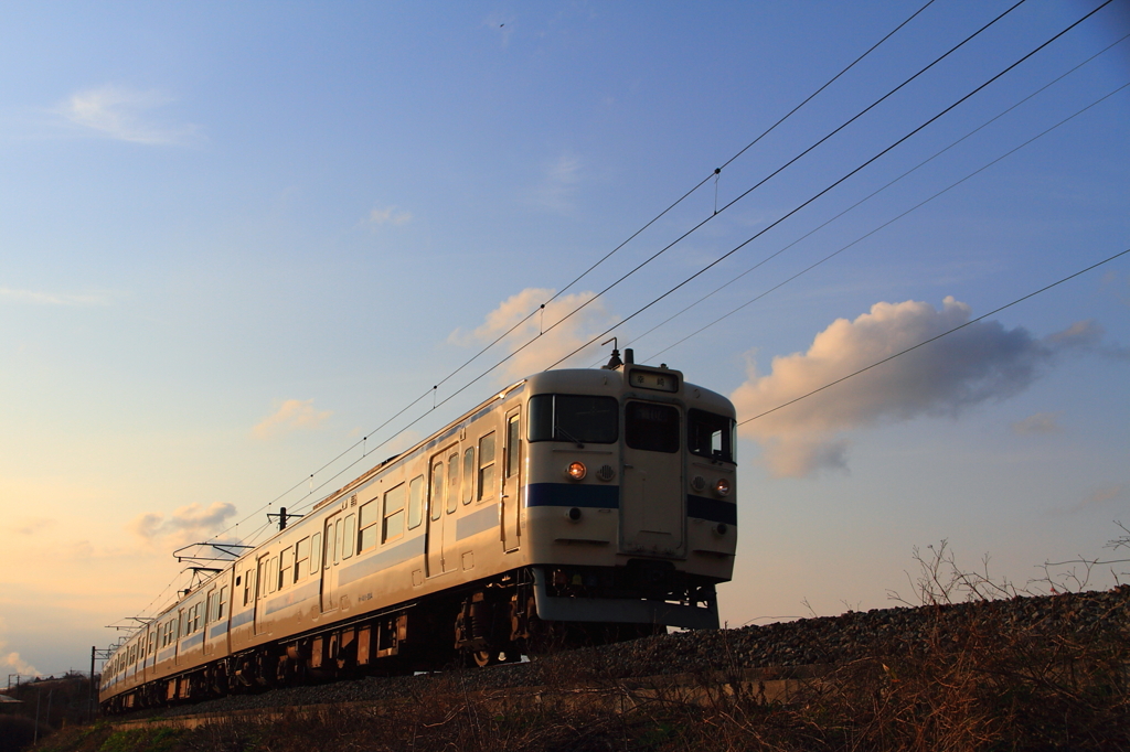 夕暮れ鉄道