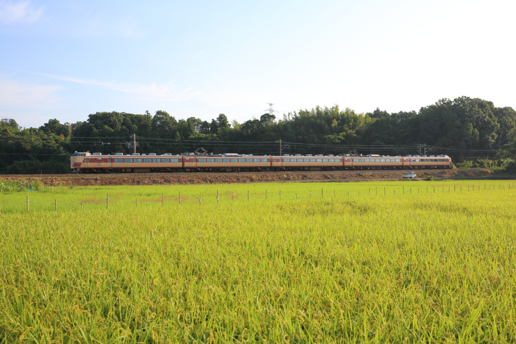 初秋の鉄道風景