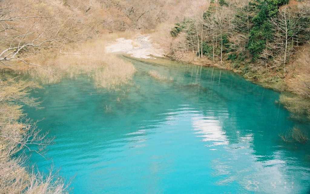 深山のエメラルド