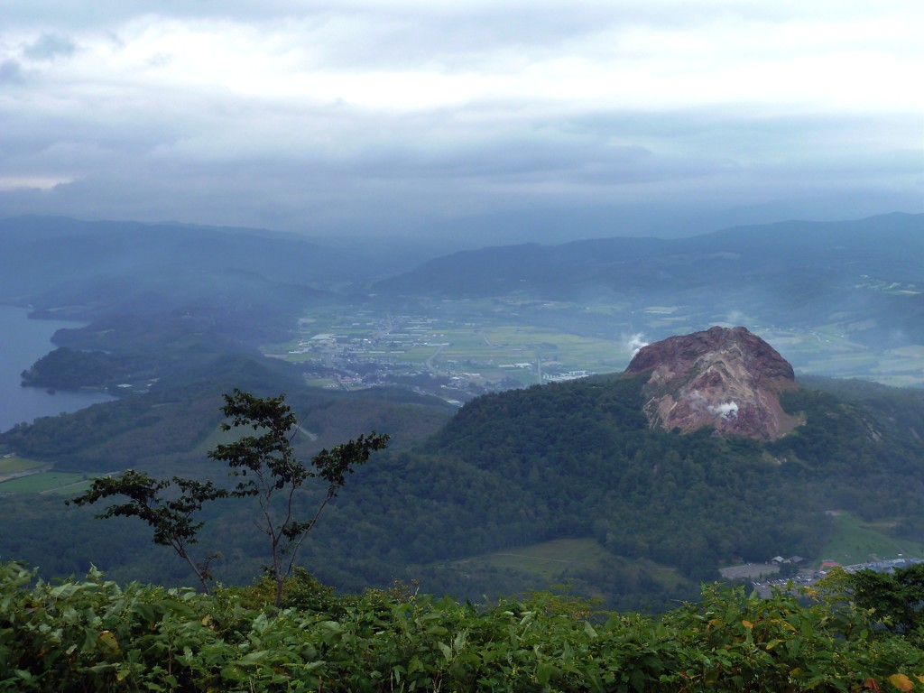 有珠山から見た昭和新山
