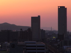 タワーマンションの夕焼け