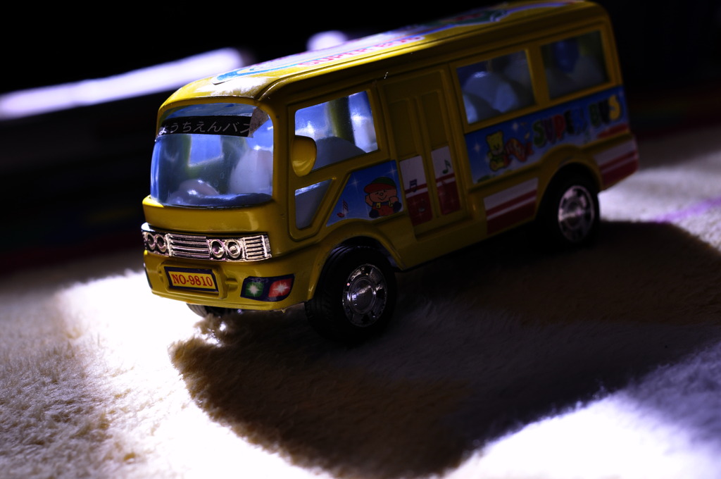 幼稚園バス