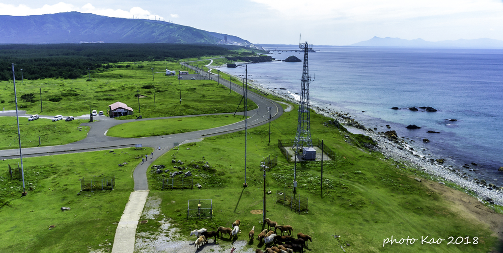 青森県下北半島尻屋岬灯台にて