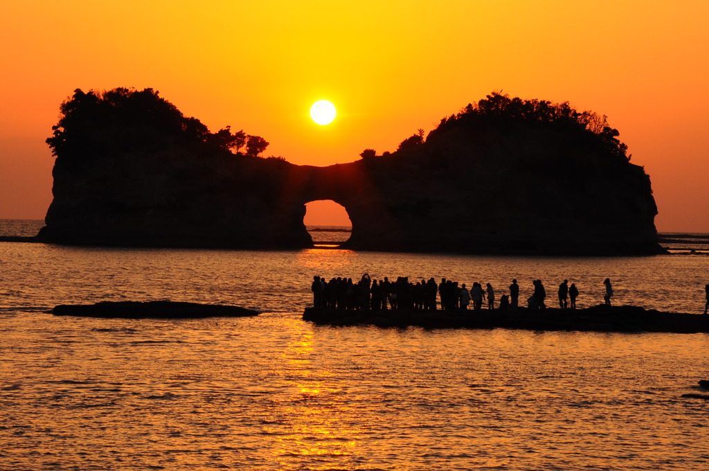 円月島の夕焼け