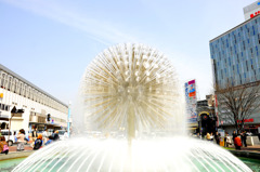 岡山駅前の噴水
