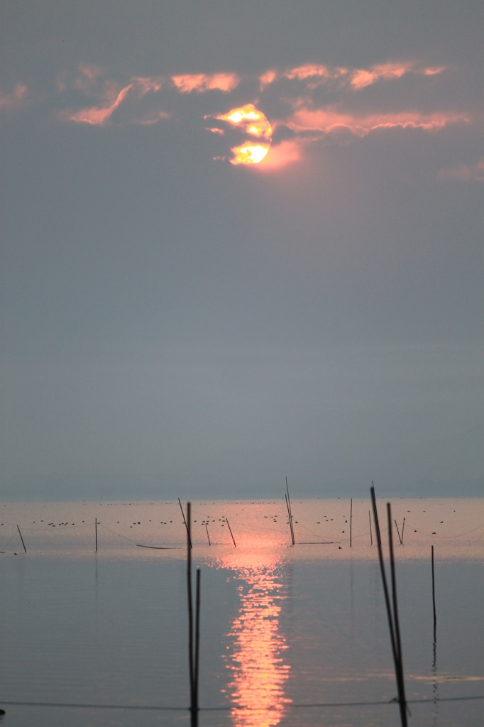 中海の夜明け