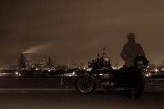 対岸の世界を見つめて