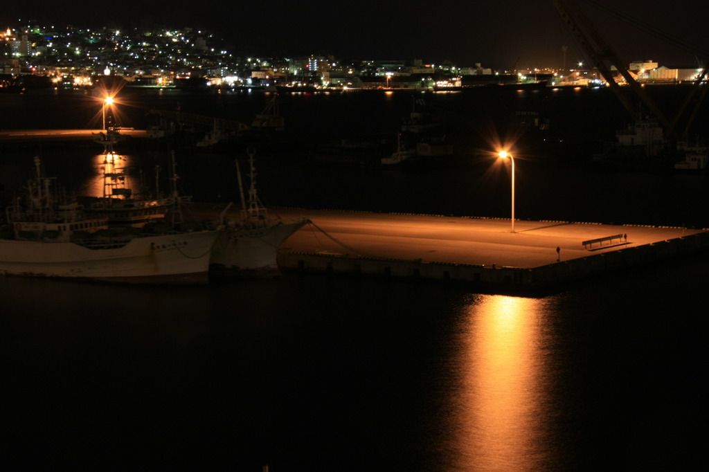 夜の埠頭３