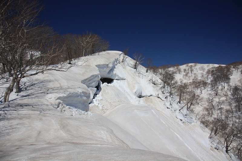 9雪崩間近