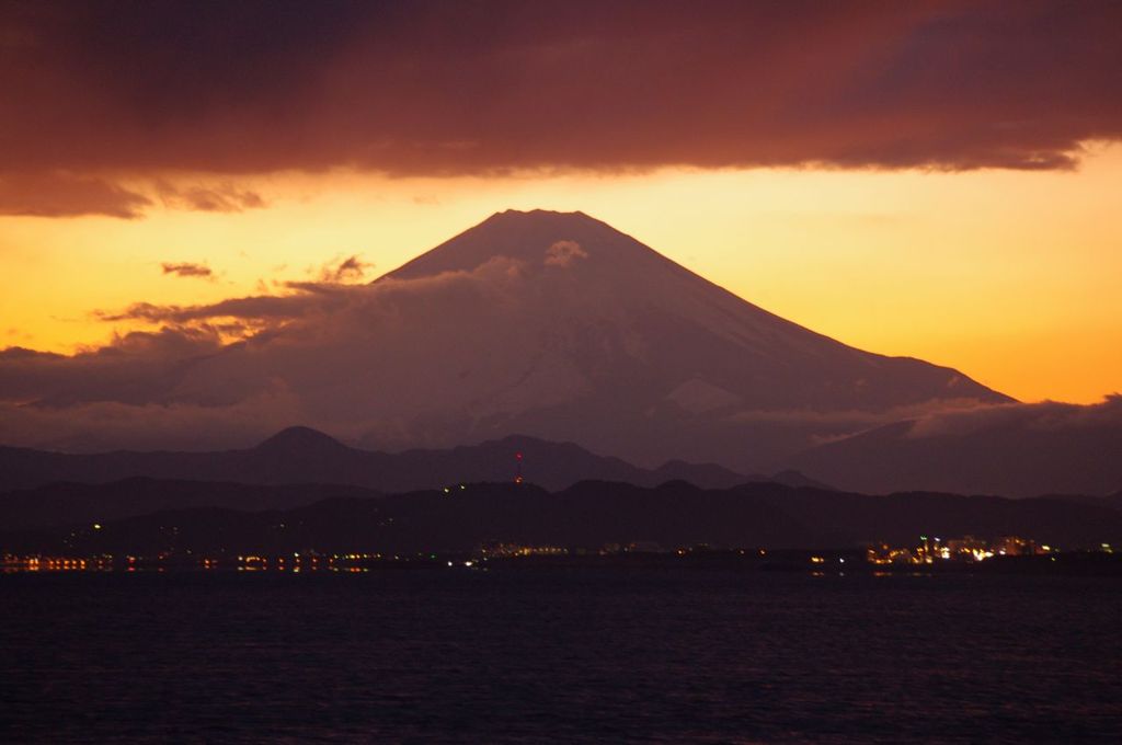夕刻の富士山