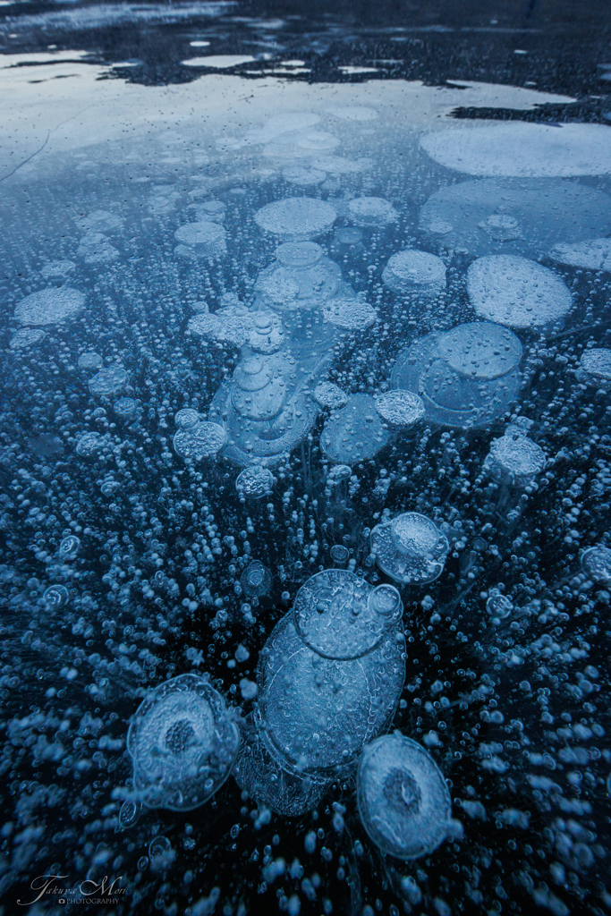 氷の中の宇宙