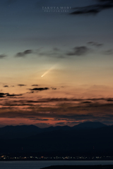 夜明けのアトラス彗星