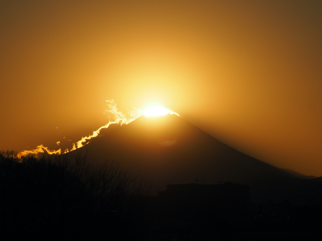 ダイヤモンド富士　その始まりの時