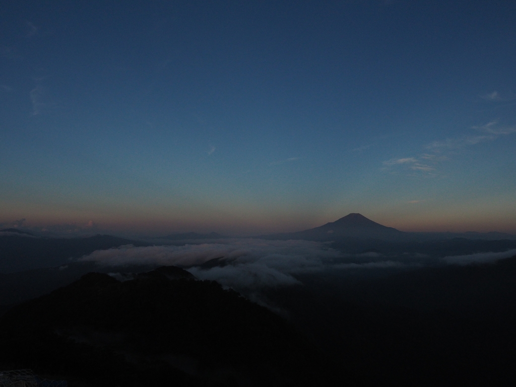 未明の富士山
