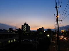 会社帰りの歩道橋からの景色。