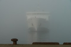 濃霧とフェリー