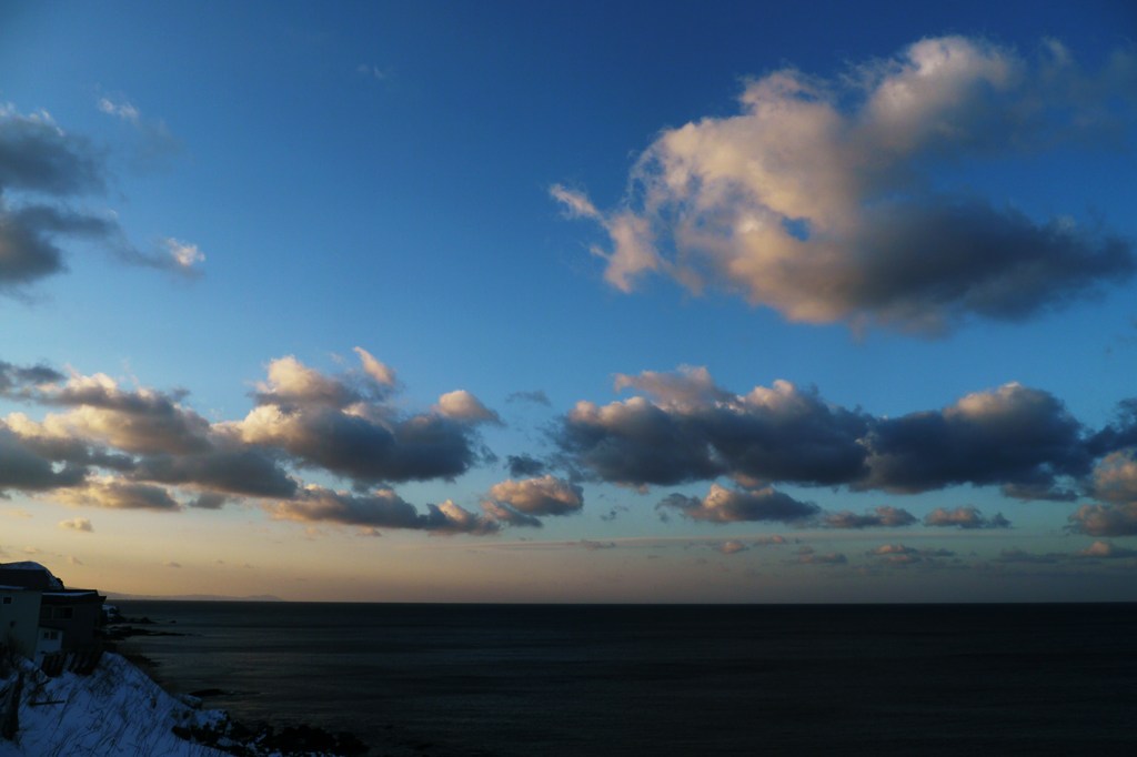 夕暮れの海