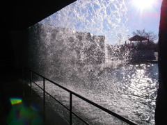 水のカーテン