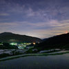 棚田から星空を望む