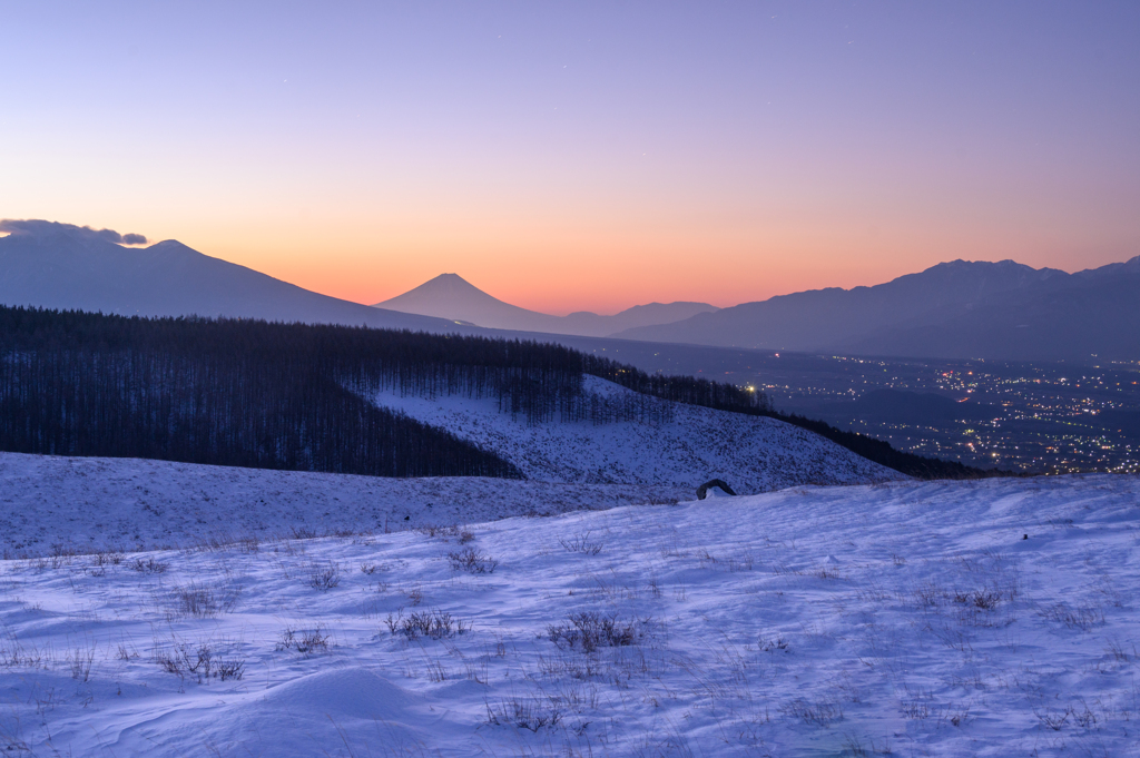 雪原の富士