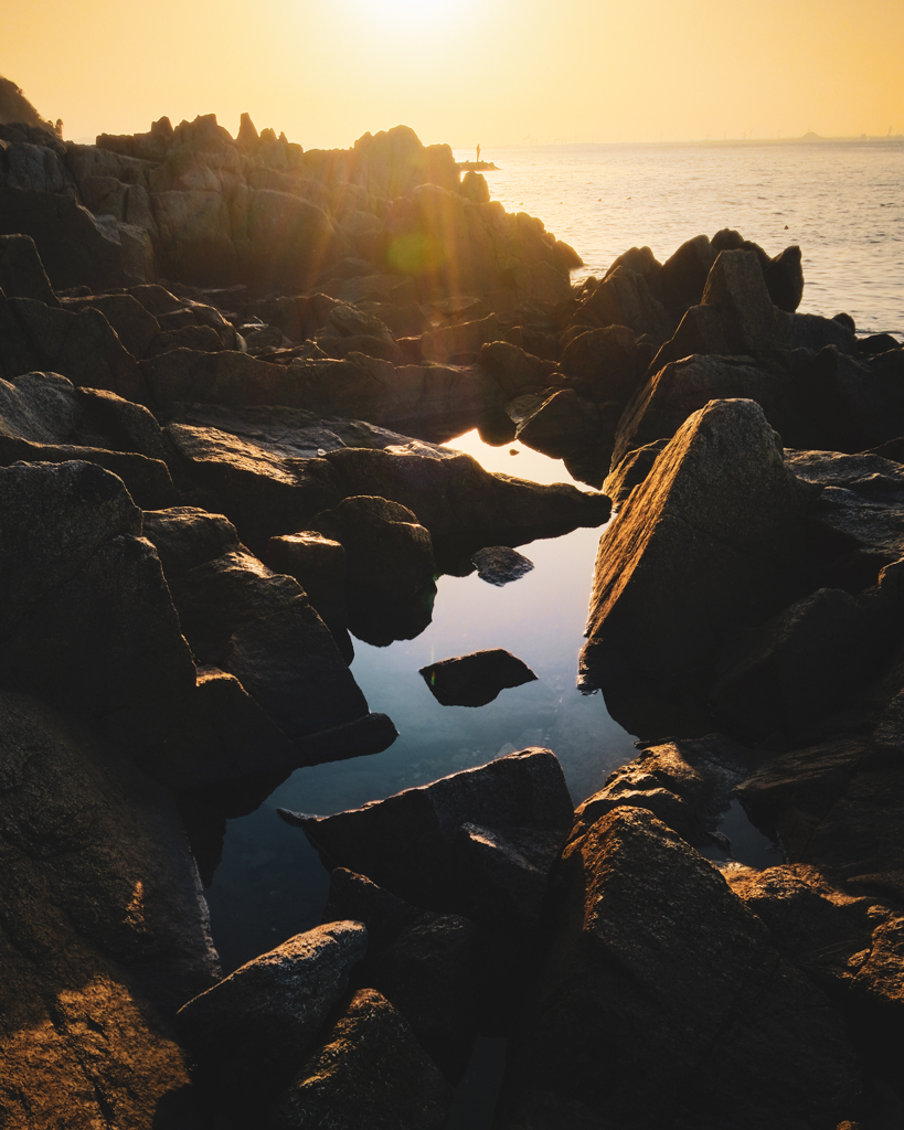 岩礁の湖