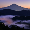 雲海の夜明け
