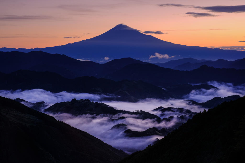 雲踊る富士