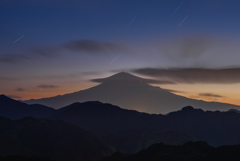 薄明時の傘雲