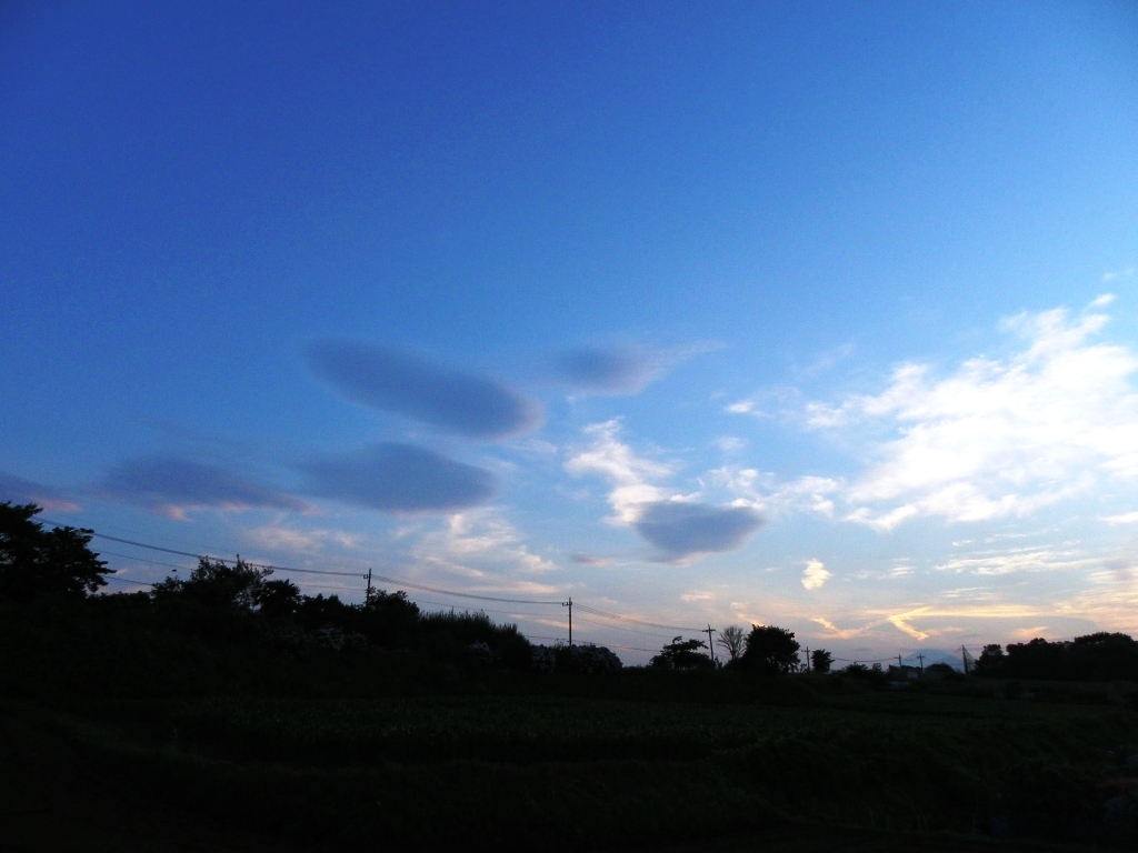 はぐれ雲