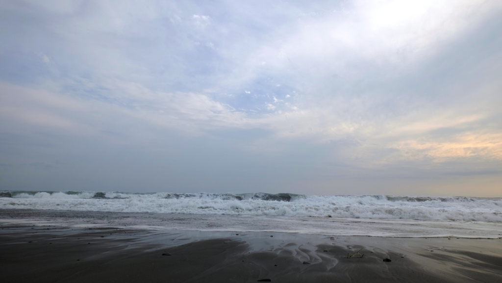 海に向かって