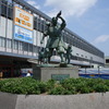 岡山駅前の桃太郎像