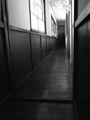 長い廊下