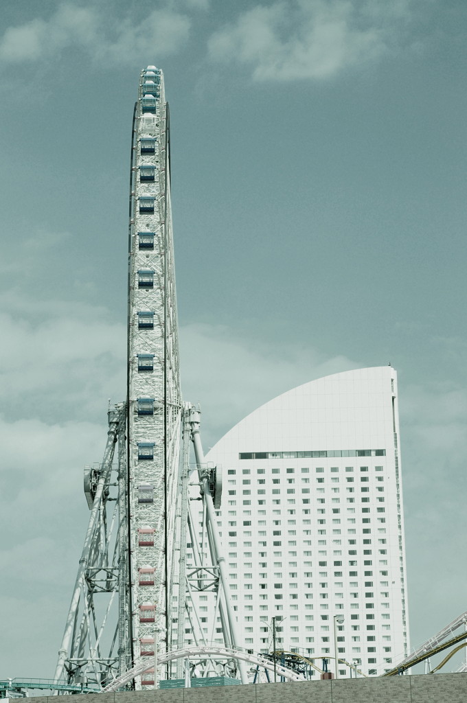 052