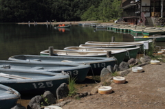 避暑地の湖にて