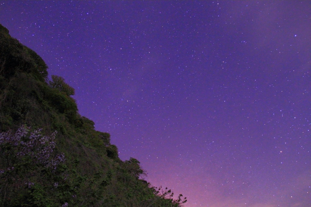 山と星空