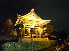 善光寺 ライトアップ 鐘楼