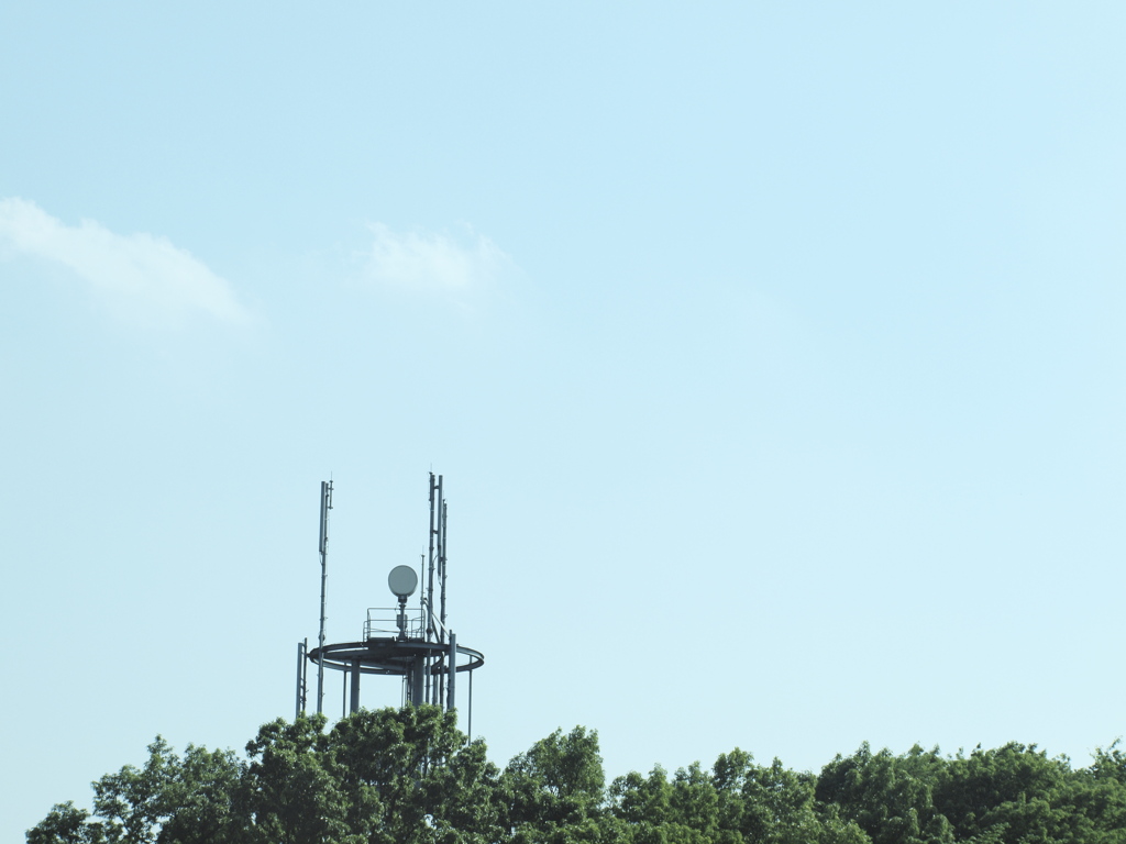 Transmitter tower