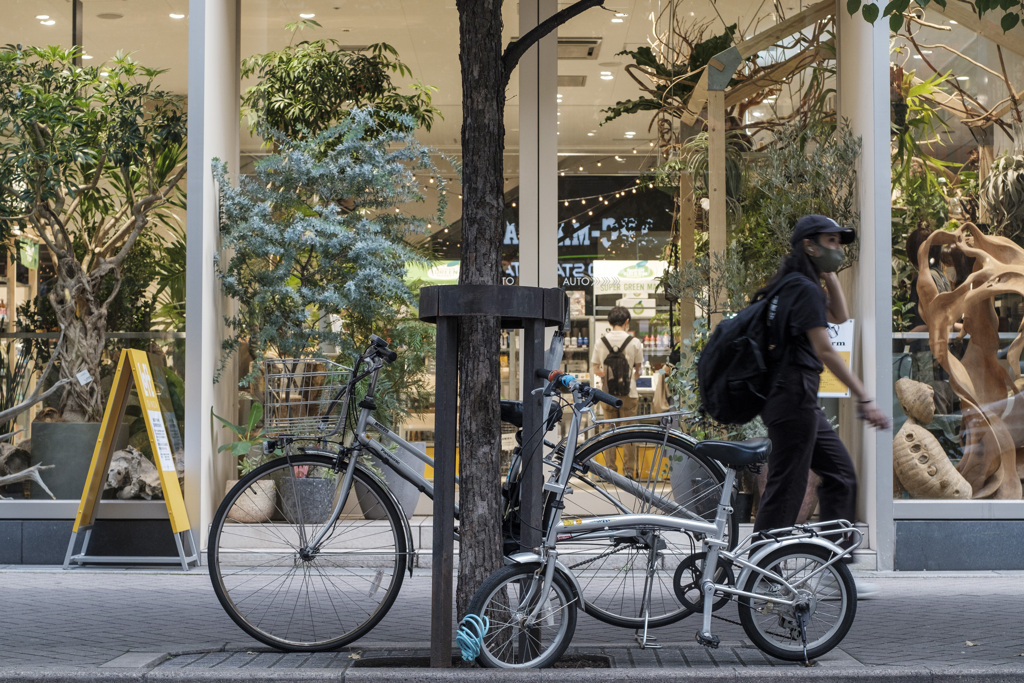 自転車とデイパックとLOFT